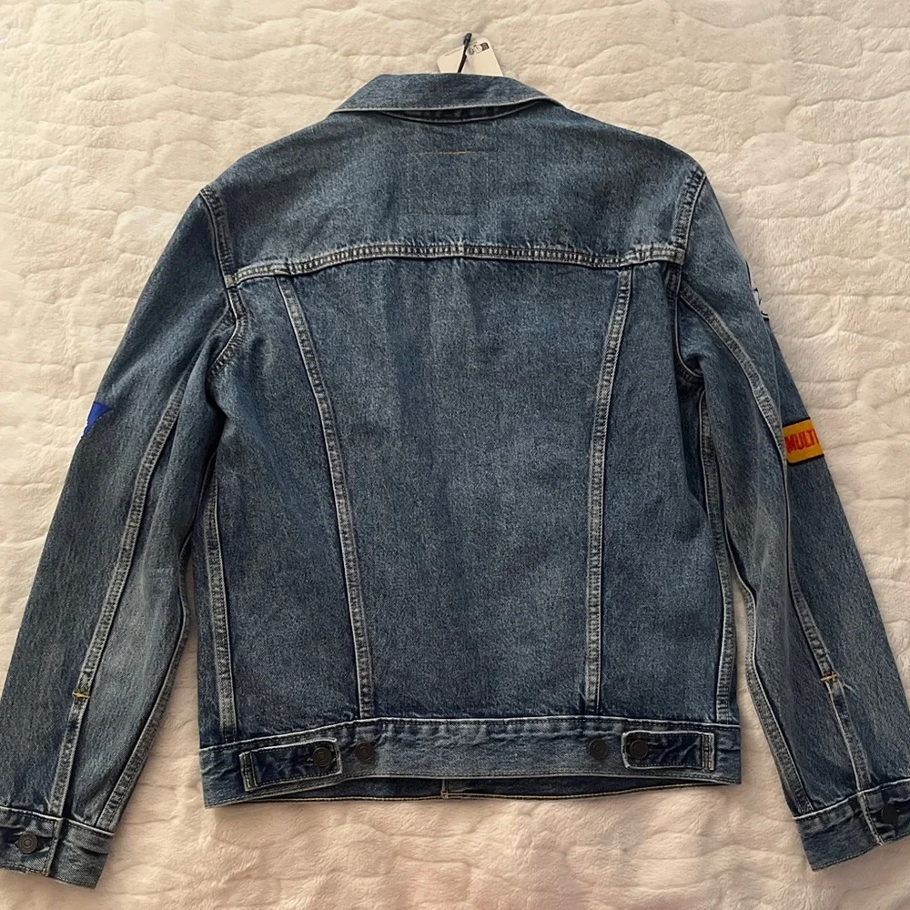 Levi's Limited Macys Exclusive All Over Embellished Trucker Jacket size S . RARE